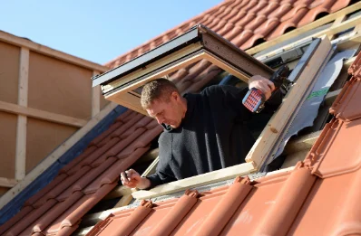 Pose de fenêtres de toit Velux à Courtivron